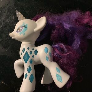 My Little Pony Cutie Mark Magic Glamour Glow Rarity Figure